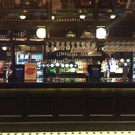 The George Hotel Wetherspoon Brecon Zewnętrze zdjęcie