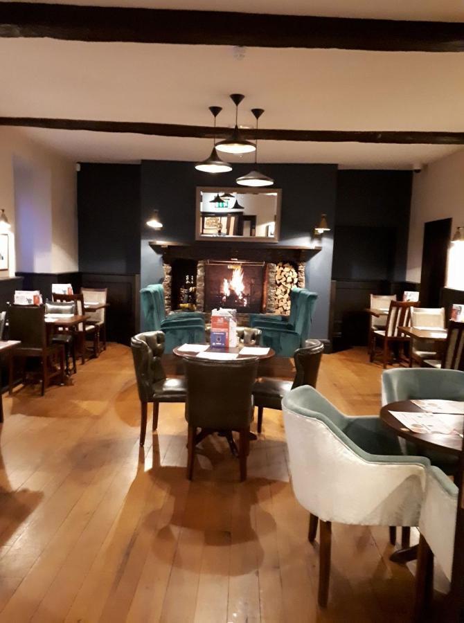 The George Hotel Wetherspoon Brecon Zewnętrze zdjęcie