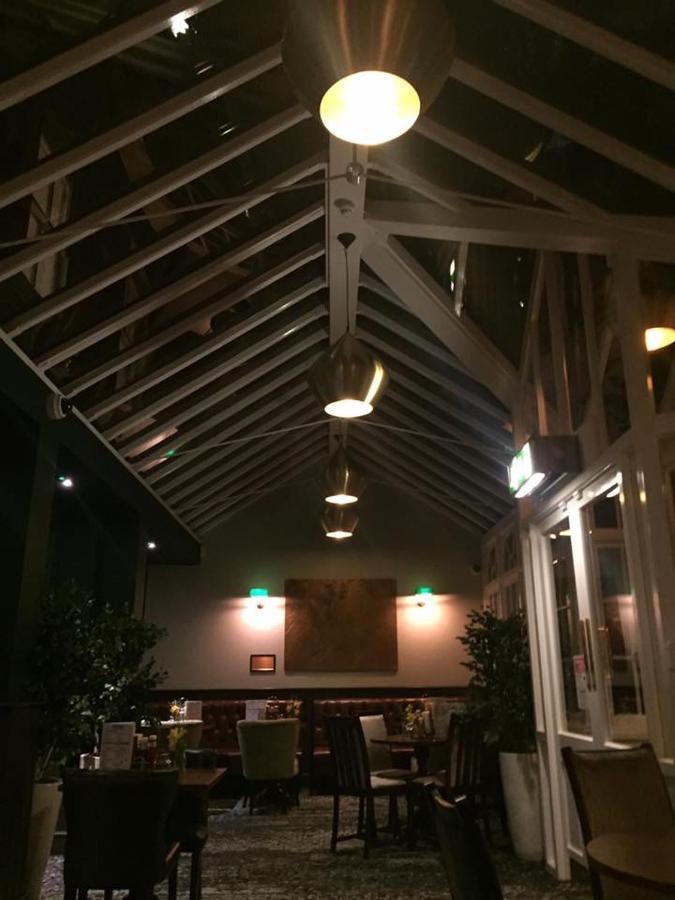 The George Hotel Wetherspoon Brecon Zewnętrze zdjęcie