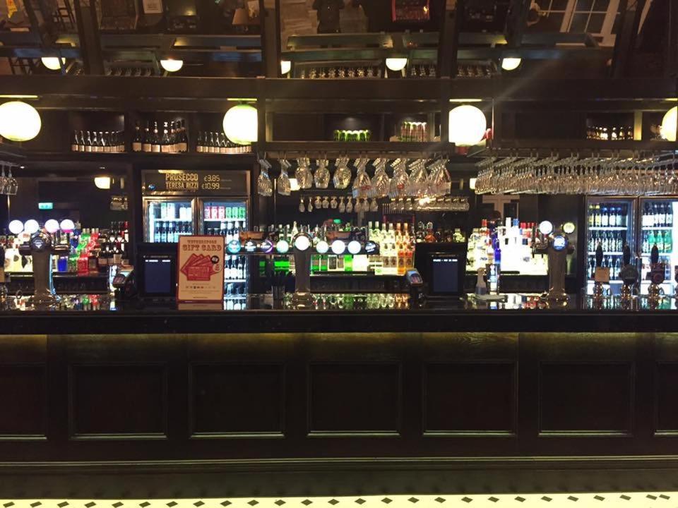 The George Hotel Wetherspoon Brecon Zewnętrze zdjęcie