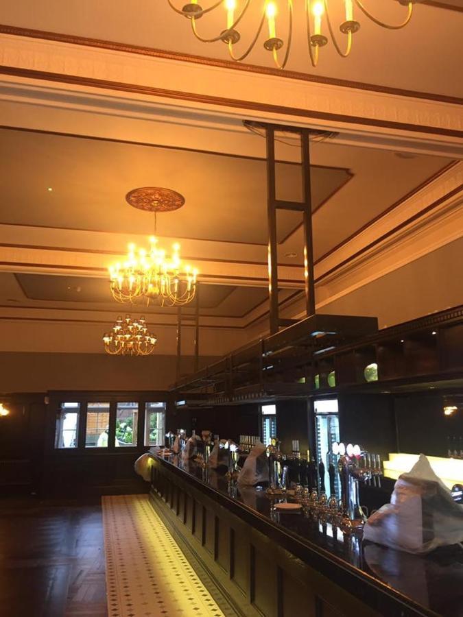 The George Hotel Wetherspoon Brecon Zewnętrze zdjęcie